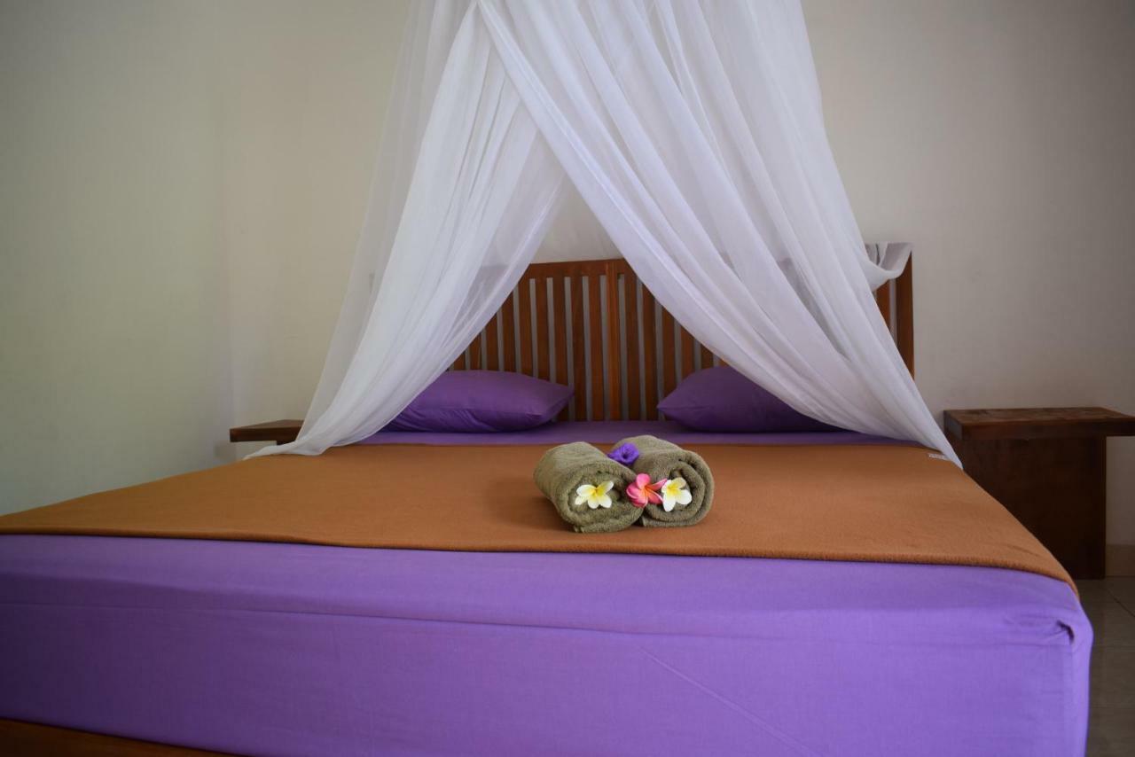 Safsia Homestay Toyapakeh Ngoại thất bức ảnh